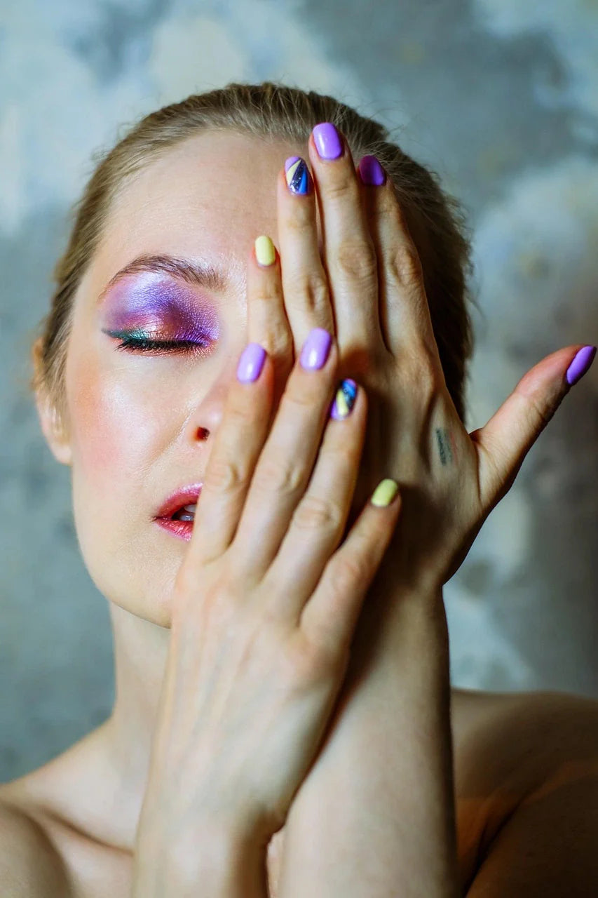L’art de personnaliser sa manucure : créez des designs uniques avec vos nail wraps