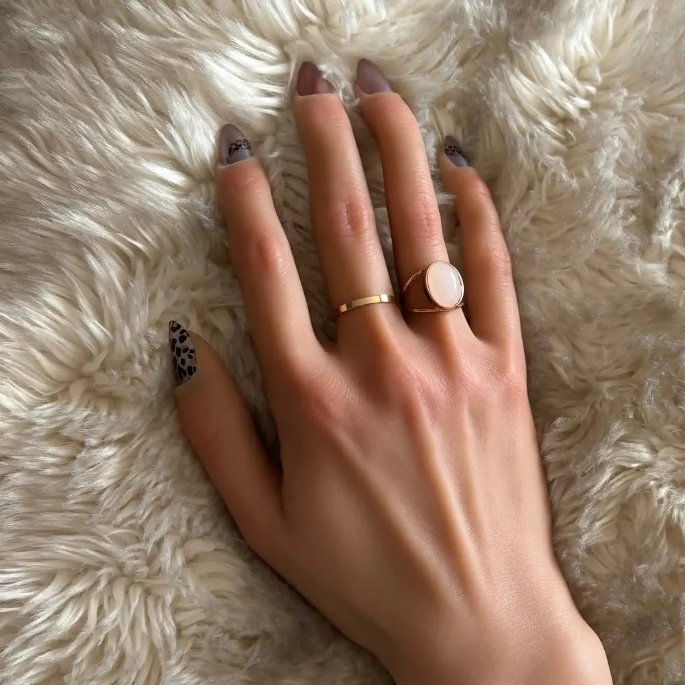 Beige chic-nail wraps-stickers pour ongles-Madame Nails